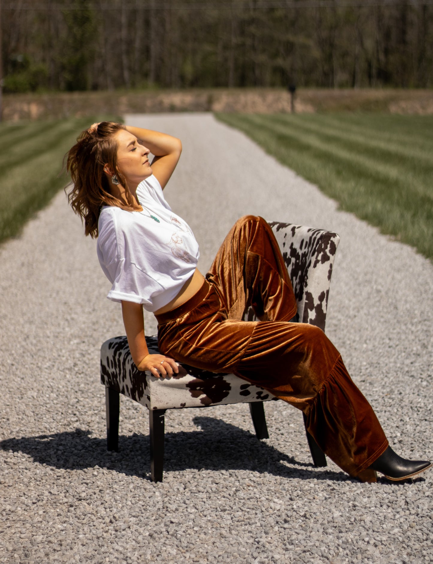 CHESTNUT RUFFLED HEM WIDE LEG VELVET PANTS