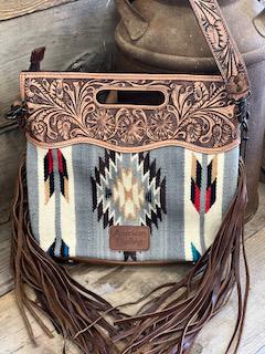 GREY AZTEC CARRY PURSE