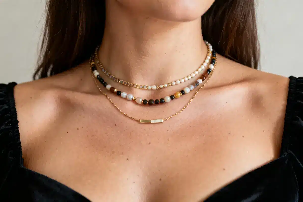 Collarbone Necklace Styles That Elevate Every Outfit ✨